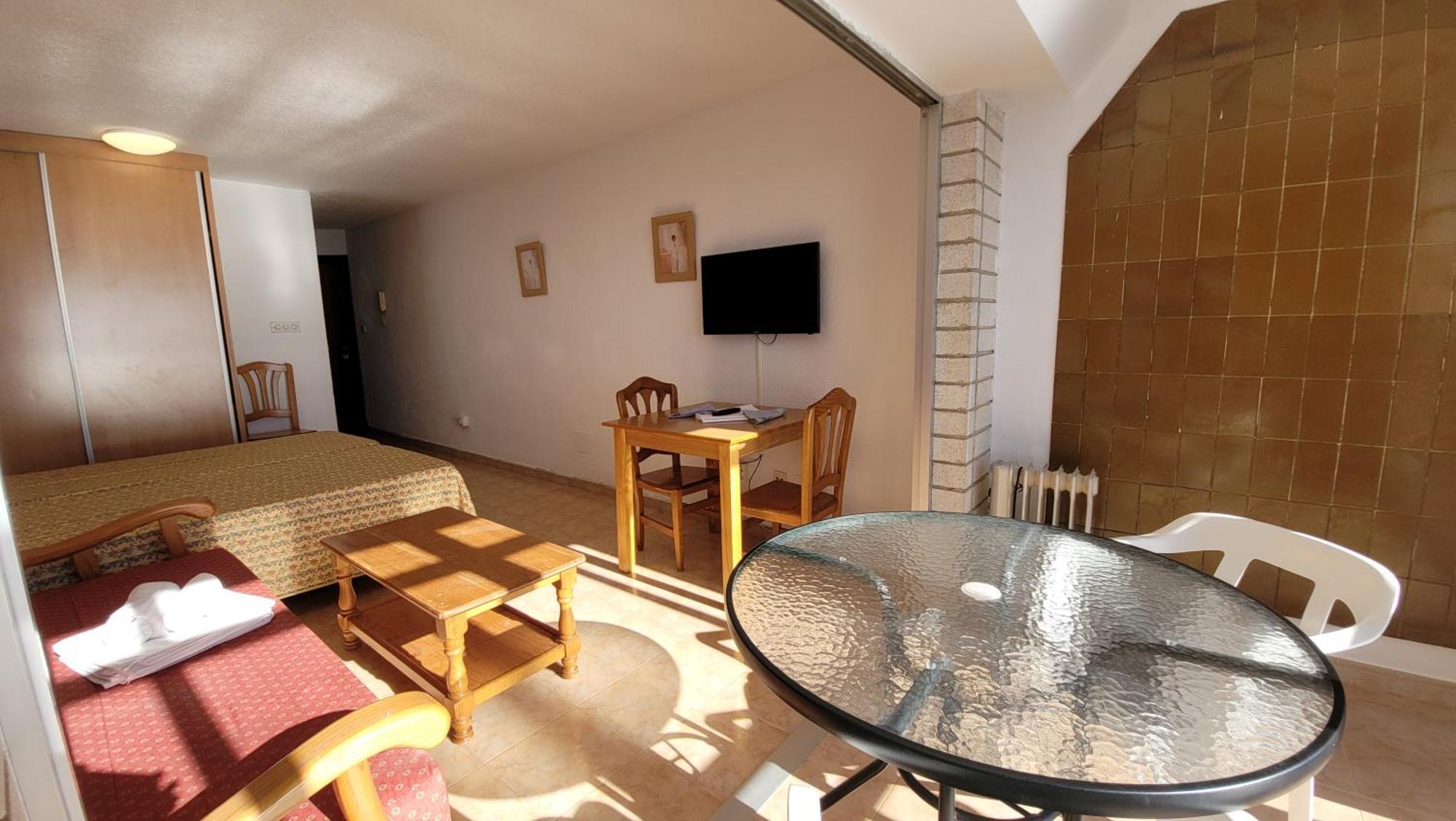Las Damas Estudio-Fincas Benidorm Extérieur photo