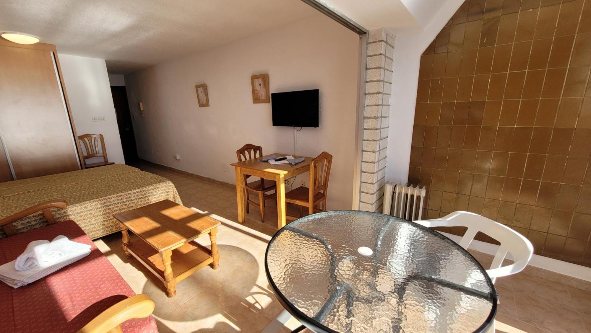 Las Damas Estudio-Fincas Benidorm Extérieur photo